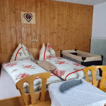 Bauernhof Neu-endfelden, Guenter Widauer Farm stay Soll